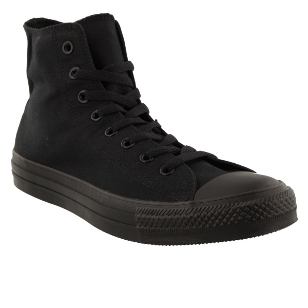 converse solid black